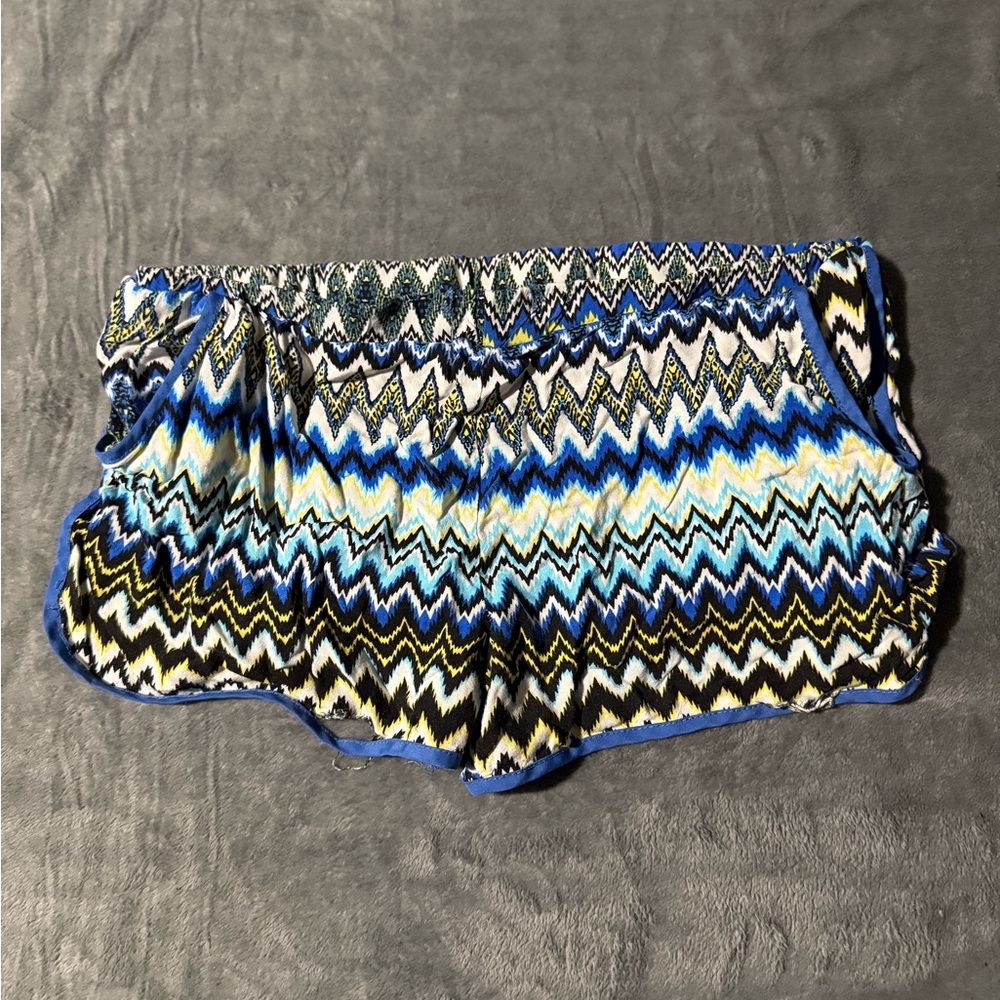 Rue21 Multicolor Zigzag Women's Athletic Shorts